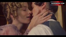 3. Suranne Jones Lesbi Scene – Gentleman Jack