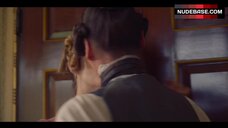 8. Suranne Jones Lesbi Scene – Gentleman Jack