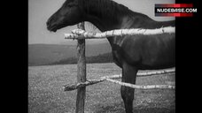 8. Hedy Lamarr Outdoor Nudity – Ecstasy