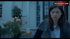 2. Hanna Ardehn Shows Panties – Quicksand