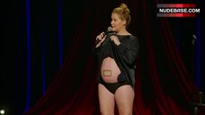 5. Amy Schumer Shows Her Panties on Stage – Amy Schumer: Growing