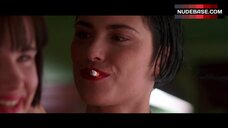 10. Michelle Forbes Flashes Bush – Kalifornia