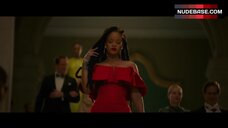 8. Rihanna Decollete – Ocean'S 8