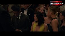 Olivia Munn Cleavage – Ocean'S 8