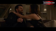 5. Anne Hathaway Sexy in Lingerie – Ocean'S 8