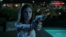 Anna Kendrick Cleavage – Rapture-Palooza