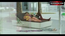 1. Piper Perabo Shows Her Legs – Turn Up Charlie