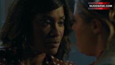 9. Kether Donohue Lesbian Scene – You'Re The Worst