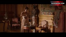 5. Manon Kneuse Topless Scene – Lady J
