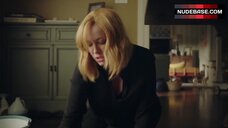 3. Christina Hendricks Clevage – Good Girls