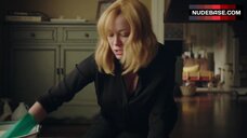 4. Christina Hendricks Clevage – Good Girls