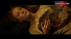 7. Saoirse Ronan Pokies – Mary Queen Of Scots