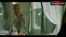 Kathleen Robertson Cleavage – Northern Rescue