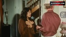 10. Scarlett Gunden Breasts Flash – Sex Fever On An Island Of 1000 Delights