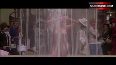 Farrah Fawcett Nude in Fountain – Dr. T And The Women