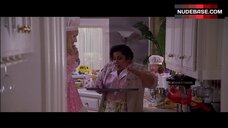 4. Kate Hudson Underwear Scene – Dr. T And The Women