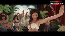 Stephanie Cayo Hot Dance – Yucatan