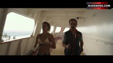 8. Stephanie Cayo Sexy during Jogging – Yucatan