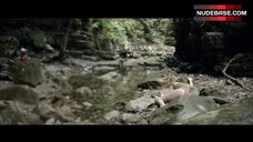 3. Sarah Dumont Sexy Scene – Serpent
