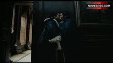Rachel Weisz Hot Scene – The Favourite