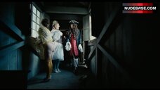 Laura-Jayne Ross Shows Her Butt – The Favourite