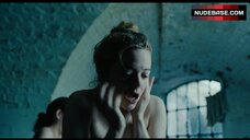 34. Emma Stone Public Bathing – The Favourite