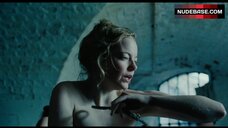 78. Emma Stone Public Bathing – The Favourite