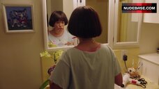 78. Maya Erskine Touches Her Self – Pen15