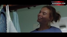 23. Sofie Albertine Foss Butt Flash – Battle