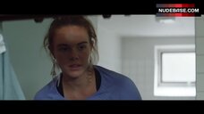 34. Sofie Albertine Foss Butt Flash – Battle