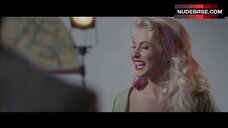 100. Julianne Hough Pin Up Photo Shoot – Bigger