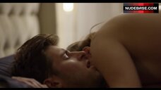 1. Mariana Trevino Hot Scene – Club De Cuervos