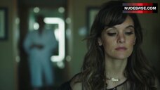 34. Frankie Shaw in Sexy Underwear – Smilf