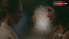 45. Lulu Antariksa Lesbian Scene – Legacies