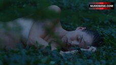 23. Eline Powell Unconscious Nude – Siren