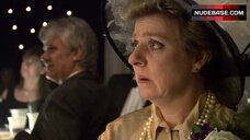 12. Olivia Colman Full Naked on Wedding Ceremony – Confetti