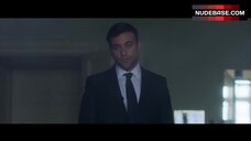 89. Sophie Nelisse Side Boob – Close