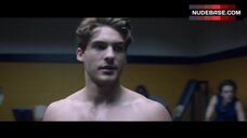 56. Bella Thorne Sexy Dancing – Assassination Nation