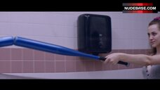 89. Bella Thorne Sexy Dancing – Assassination Nation