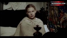 45. Olga Beryozkina Topless – Blagoslovite Zhenshchinu