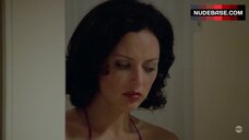 100. Lola Glaudini in Violet Bikini – Nypd Blue