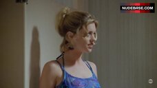 34. Kelly Mullis Shows Underwear – Nypd Blue