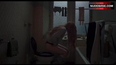 23. Dakota Johnson Hot Scene – Suspiria