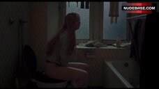 67. Dakota Johnson Hot Scene – Suspiria
