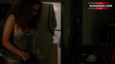 23. Jaime Lee Kirchner Decollete – Bull