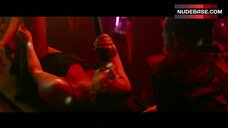 Lady Gaga Sexy Scene – A Star Is Born