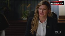 23. Caity Lotz in Sexy Underwear – Dc'S Legends Of Tomorrow