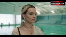 89. Emma Mackey Sexy Scene – Sex Education