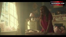 89. Aimee-Lou Wood Masturbating – Sex Education