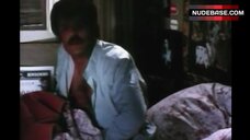 122. Lorraine De Selle Shows Boobs, Butt and Pussy – Lovers And Liars